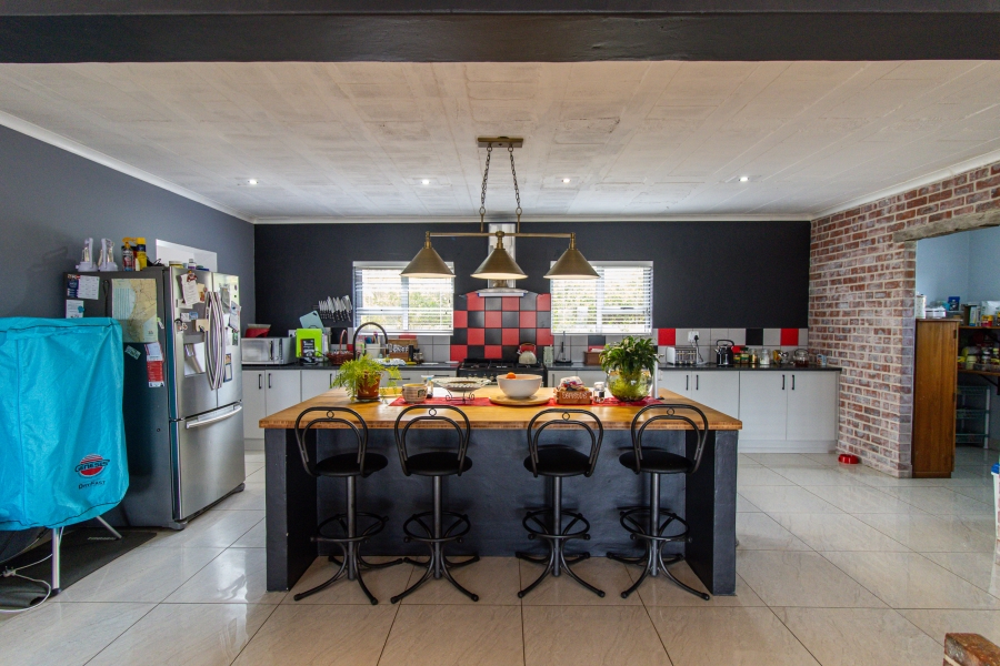 5 Bedroom Property for Sale in Myburgh Park Western Cape